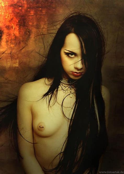 ᐅ sexy nude gothic teens