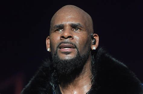 R Kelly Sexual Assault Under Investigation In Chicago