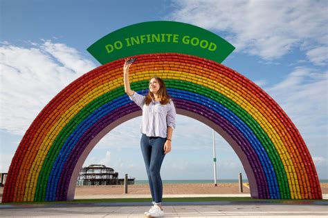 giant rainbow    cans appears  brighton seafront
