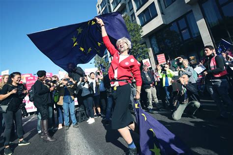 protesters march  london  demand  vote  brexit  news