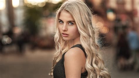 sexy cute and beautiful blonde teen girl wallpaper 3091