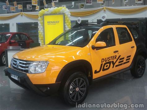 renault duster joy yellow edition side