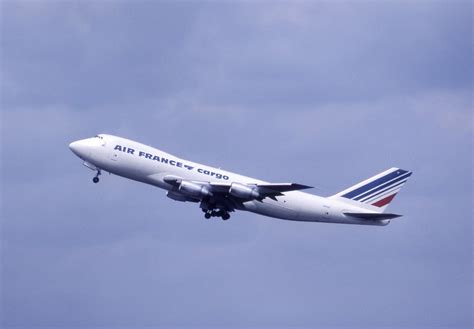 nf air france pelican cargo boeing   takes  flickr