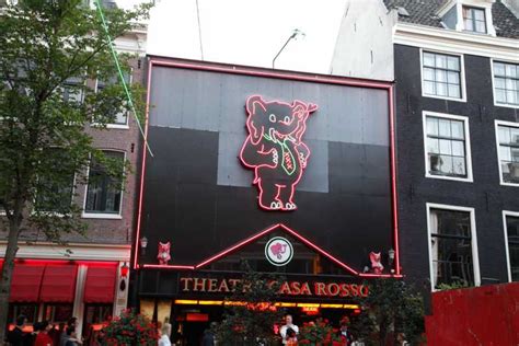 amsterdam red light district private walking tour with