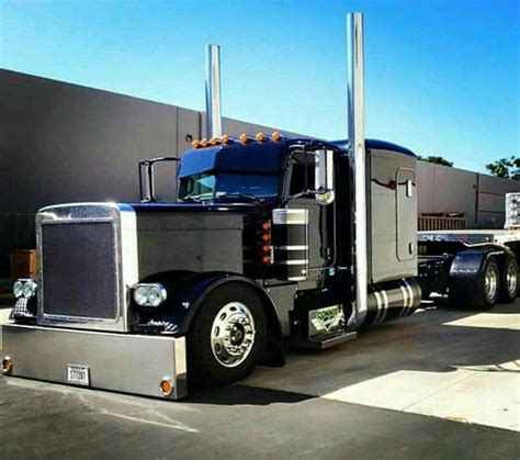 peterbilt  important specifications truck lovers