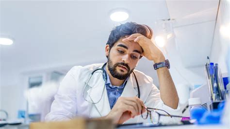 eight in 10 doctors at risk of burnout personnel today