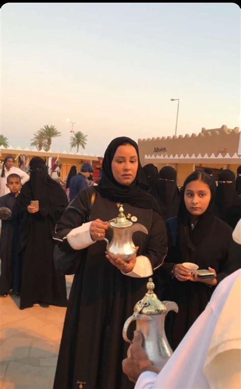 الأميرة أضواء آل سعود تفتتح ركن مكة المكرمة في مهرجان معية الخبراء 4