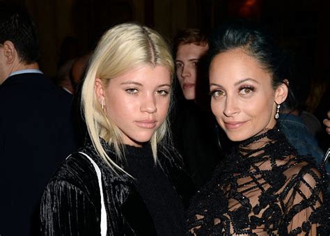 nicole richie gave her sister sofia some surprising advice about tattoos and piercings