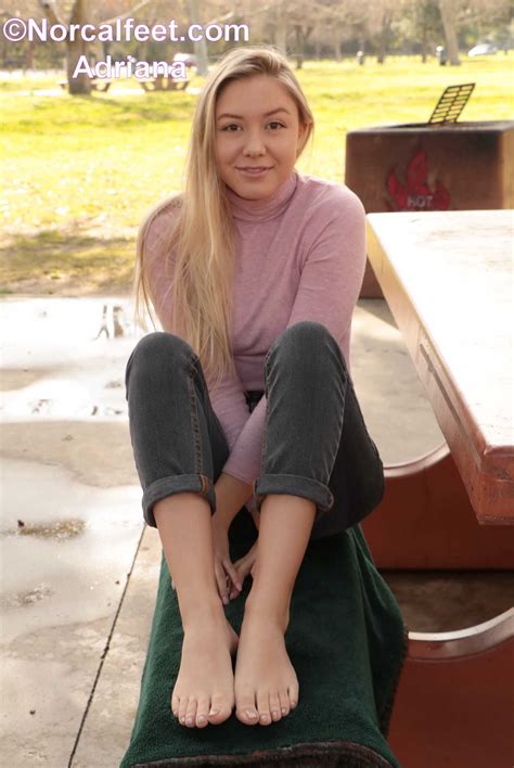 Barefoot Blonde In The Park Feet File Feet Porn Pics Foot Fetish