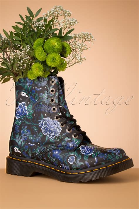 dr martens  pascal backhand mystic garden floral boots  black