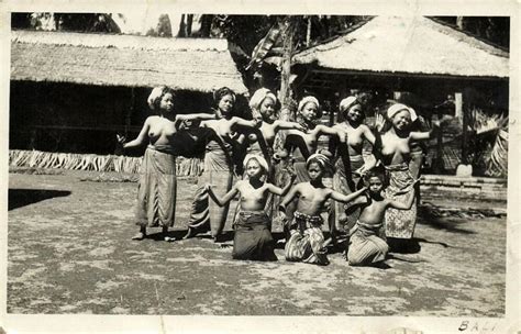 Indonesia Bali Native Topless Women Dancing 1920s Rppc