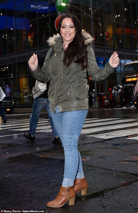 Jenelle Evans Flashes A Smile In Nyc As She Insists Things Are Fine
