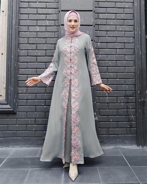 Pin Oleh Maheen Meher 🎓 Di Hijabi Style Pakaian Wanita Pakaian
