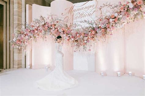 pink backdrop latar belakang pernikahan lamaran pernikahan dekorasi