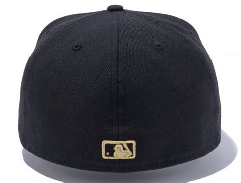 pin  baseball caps