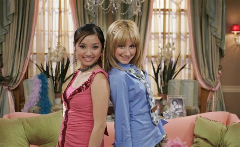 picture of ashley tisdale in the suite life of zack and cody season 1 ashley tisdale