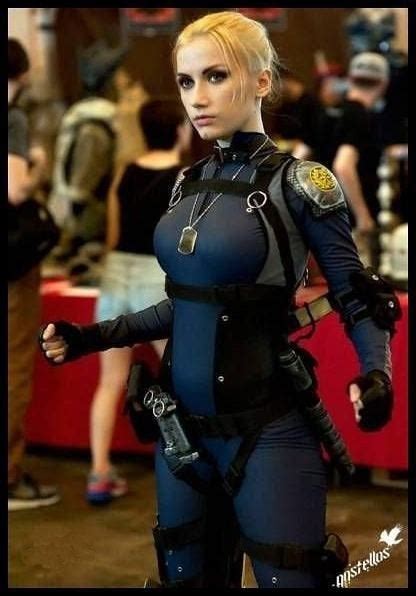 cassie cage from mortal kombat cosplay gaming