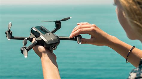 yuneec mantis  announced specs price  availability drone rush