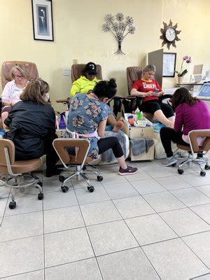 pretty nails  spa    reviews   market st