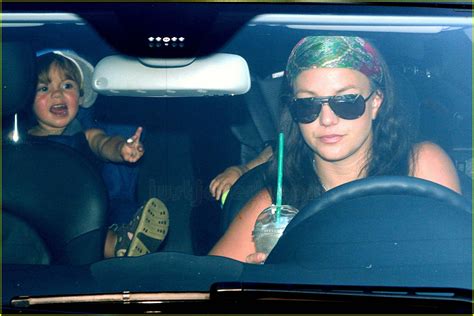 Britney Takes Her Sons For A Spin Photo 495471 Britney Spears