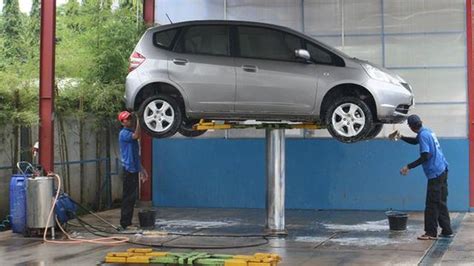 cuci mobil hidrolik biaya resiko kelebihannya  mobil