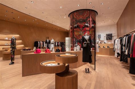openings  luxury boutiques september  luxferity magazine