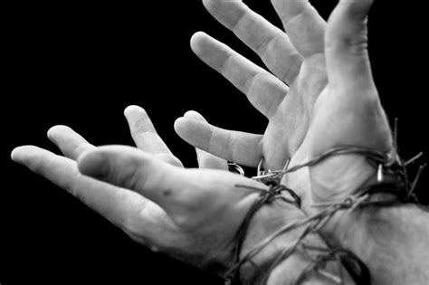 wired hands  ganayan  deviantart
