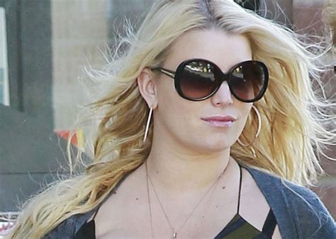 Jessica Simpson Signs A 4 Million Deal