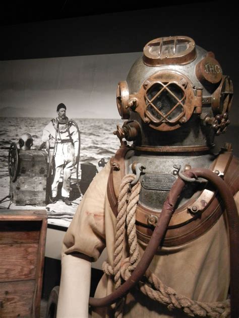 antique diving suit google search  nautilus pinterest diving suit  deep sea diver