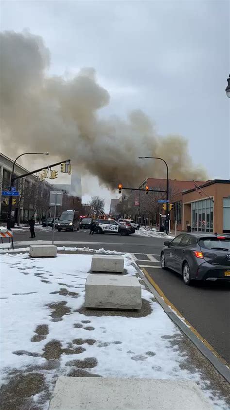 Rachel 🫶 On Twitter Huge Fire Rn In Downtown Buffalo