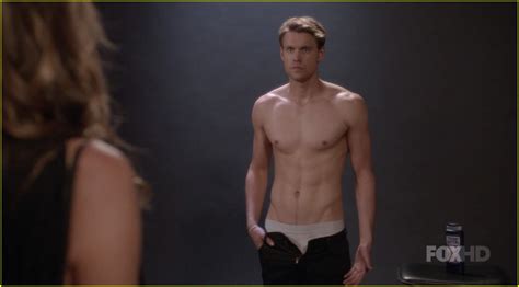 full sized photo of chord overstreet six pack abs