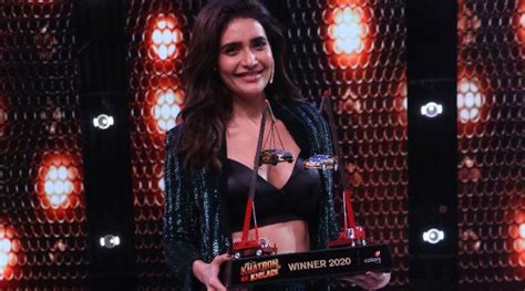 Karishma Tanna Wins Khatron Ke Khiladi Season 10 Entertainment News