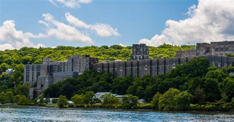 west point offers visitors history sights