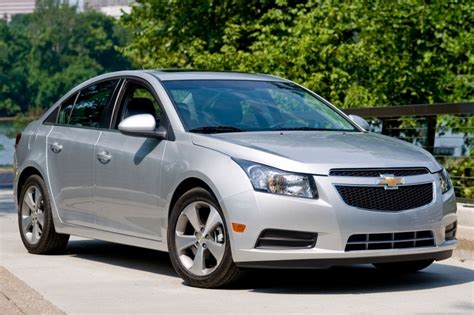 chevy cruze review ratings edmunds