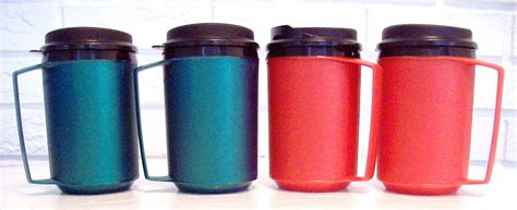 4 12 oz red and green classic thermo serv insulated travel mugs