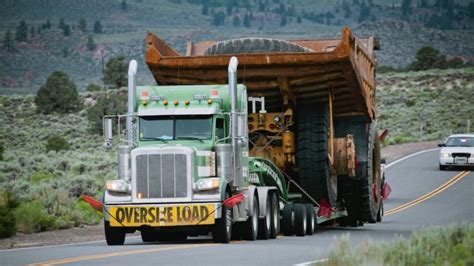 heavy hauling   dangers  oversized truck loads equipment