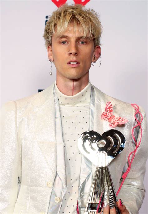 Machine Gun Kelly May Have Hair Extensions Wig Details
