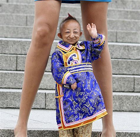 Rekordhalter Der Kleinste Mann Der Welt Stirbt Mit 21 Welt