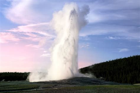 8 Best Yellowstone Geyser Areas And Map My Yellowstone Park