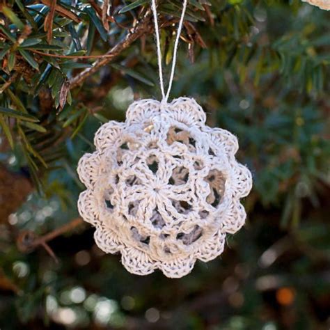 lace crochet christmas ornaments crochet christmas ornaments