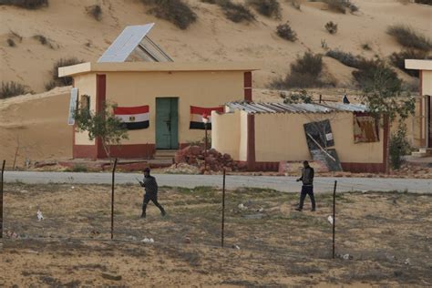 suspected islamic state attack kills 12 egyptian soldiers in sinai