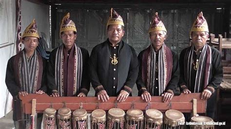 mengenal genderang sisibah alat musik tradisional khas suku pakpak