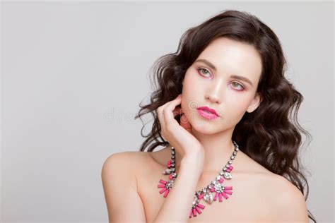 Beauty Woman With Jewelry Perfect Skin Portrait Beautiful Brunette Spa