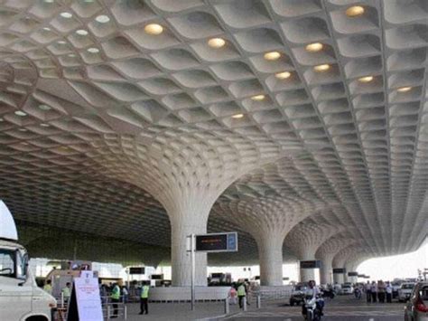 mumbai airport  close  runways repair flights   affected  feb   march