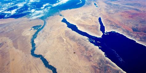 red sea facts  red sea location    called  red sea