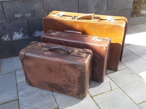 set van  koffers waarvan  leer  helft  eeuw catawiki