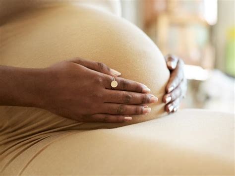 philadelphia to pay pregnant women 1 000 a month