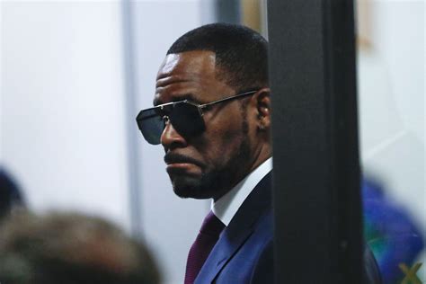 R Kelly Jury Shown Graphic Video Clips Of Star Allegedly Sexually