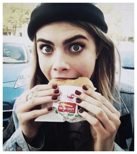 celebrities eating burgers models and actresses eating hamburger photos
