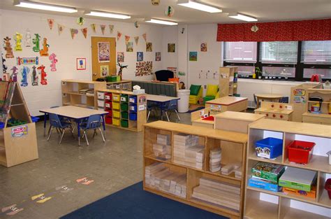 Bookinitat50 Preschool Classroom Designs Classroom Pictures